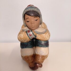 Lladro Eskimo boy # 2159
